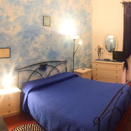 Eco B&B I Due Oleandri Marina Di Carrara Exterior foto
