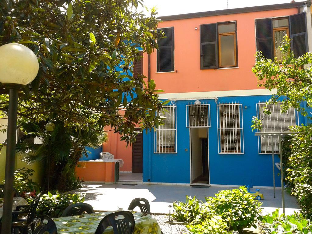 Eco B&B I Due Oleandri Marina Di Carrara Exterior foto